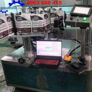 Máy dán nhãn chai vuông tự động