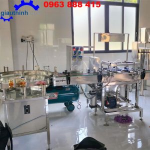 Máy rửa chai lọ thủy tinh