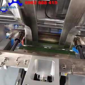 Máy sản xuất mặt nạ