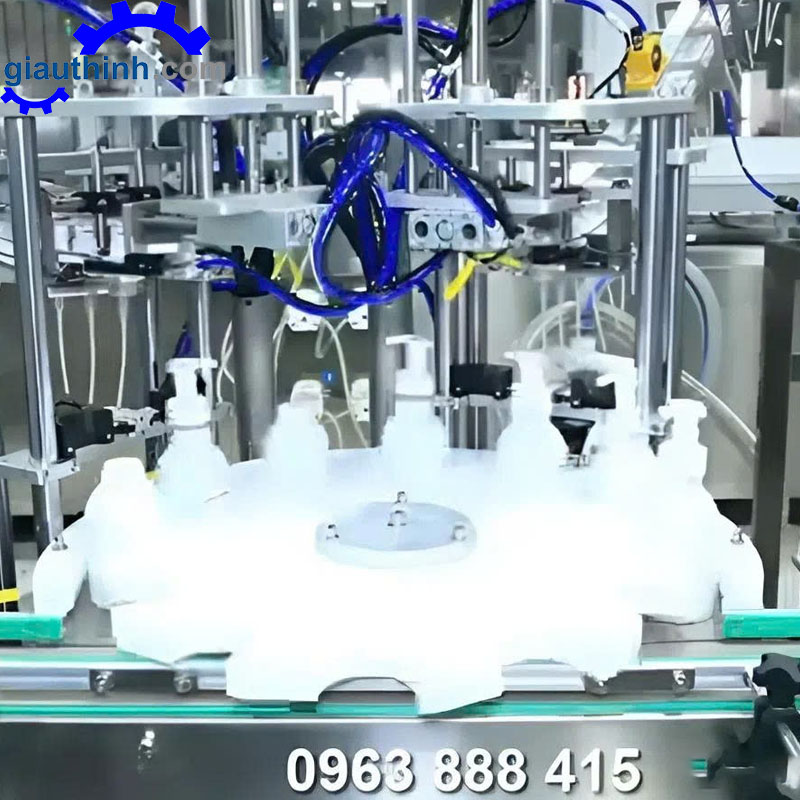 Máy đóng nắp chai