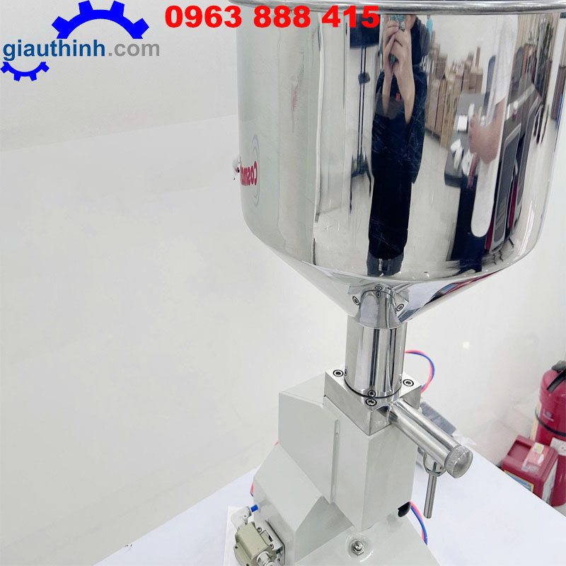 Máy chiết rót A02