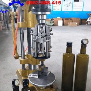 Máy đóng nắp chai rượu vang