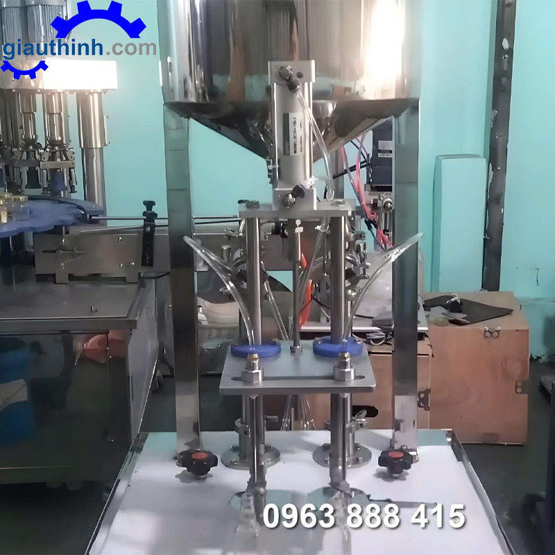 Máy chiết rót bán tự động