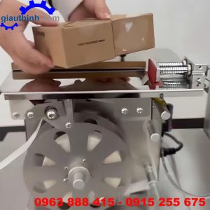 Máy dán tem nhãn tự động