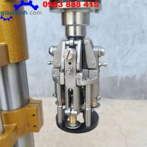 Máy đóng nắp chai rượu