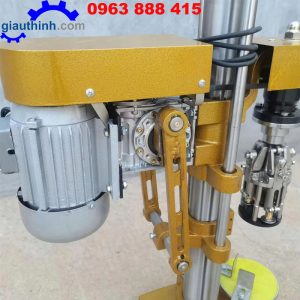Máy siết nắp chai rượu