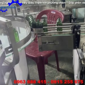 Máy chiết rót