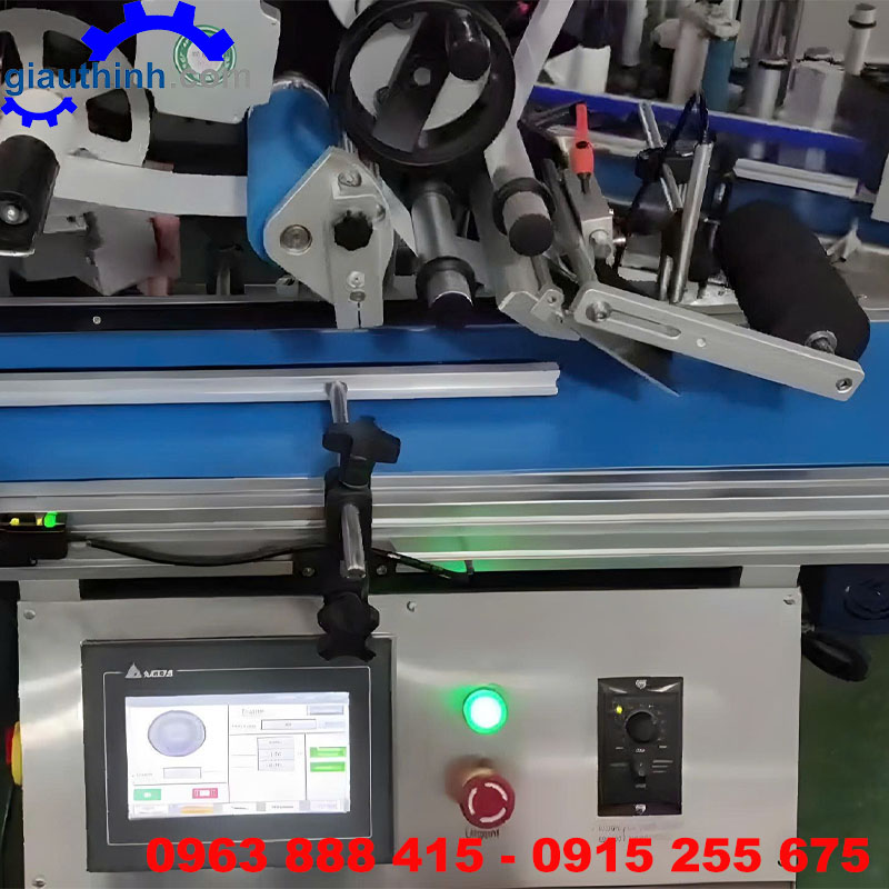 Máy dán nhãn mặt phẳng