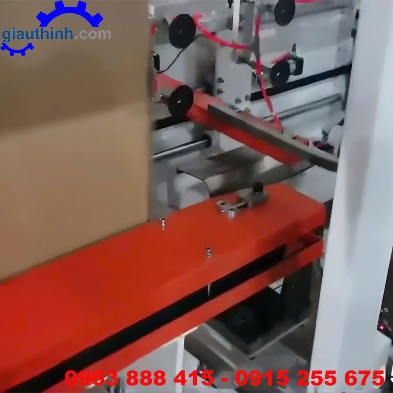 Máy gấp thùng giấy